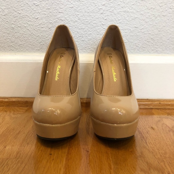 NEW Nude Pumps - Picture 2 of 6